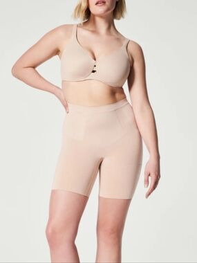 Nude Seamless Shaping High-Waist Bike Shorts